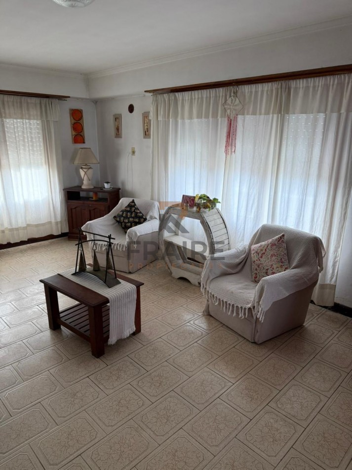 CASA 5 AMBIENTES + DEPARTAMENTO 3 AMBIENTES - BALCARCE