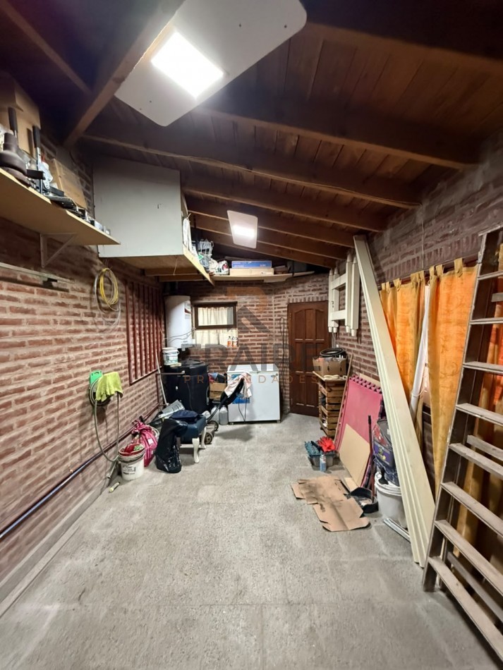 CASA 4 AMBIENTES + QUINCHO