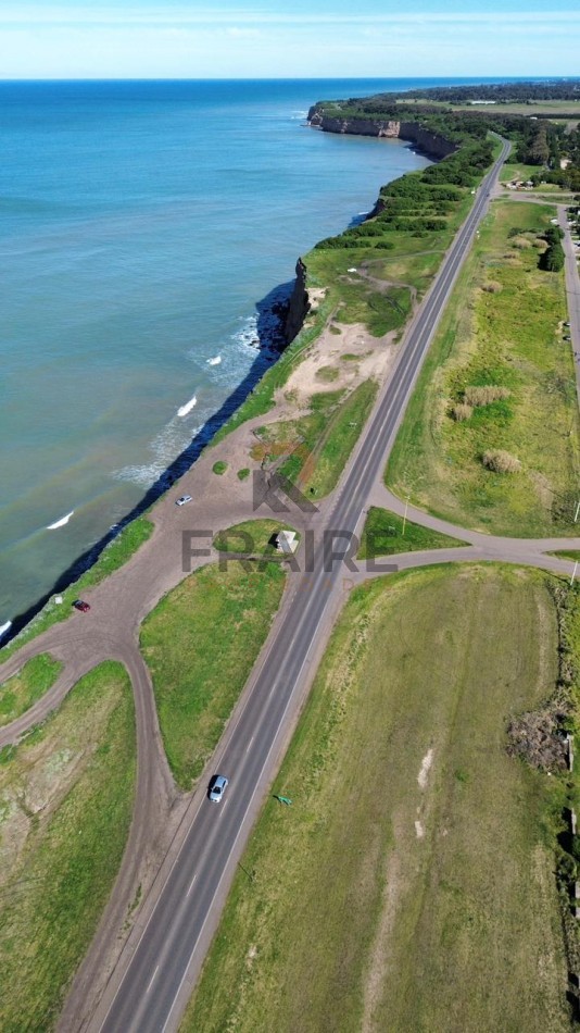 LOTE DE 15m X 40m - ACANTILADOS