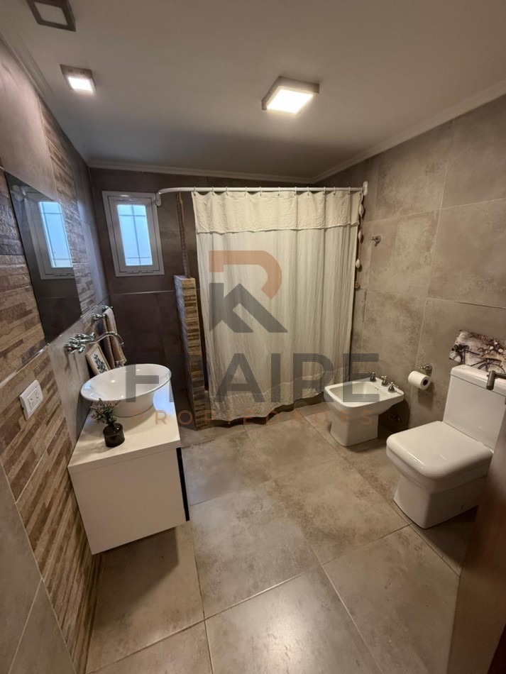 CASA PH DE 4 AMBIENTES - BALCARCE