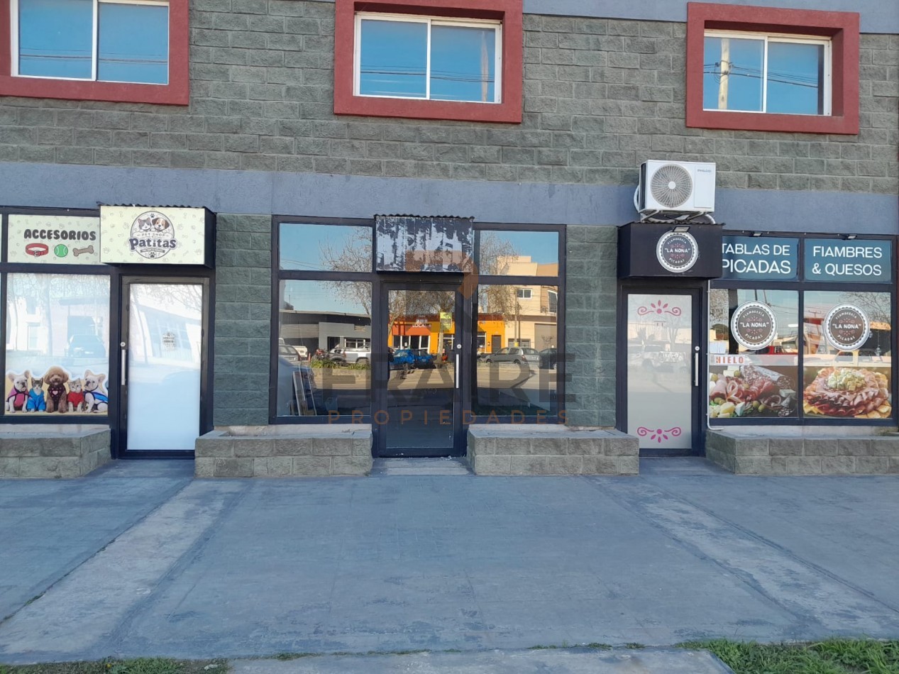 LOCAL EN ALQUILER - BALCARCE
