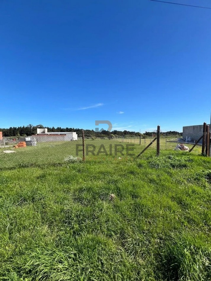 LOTE DE 15m X 40m - ACANTILADOS
