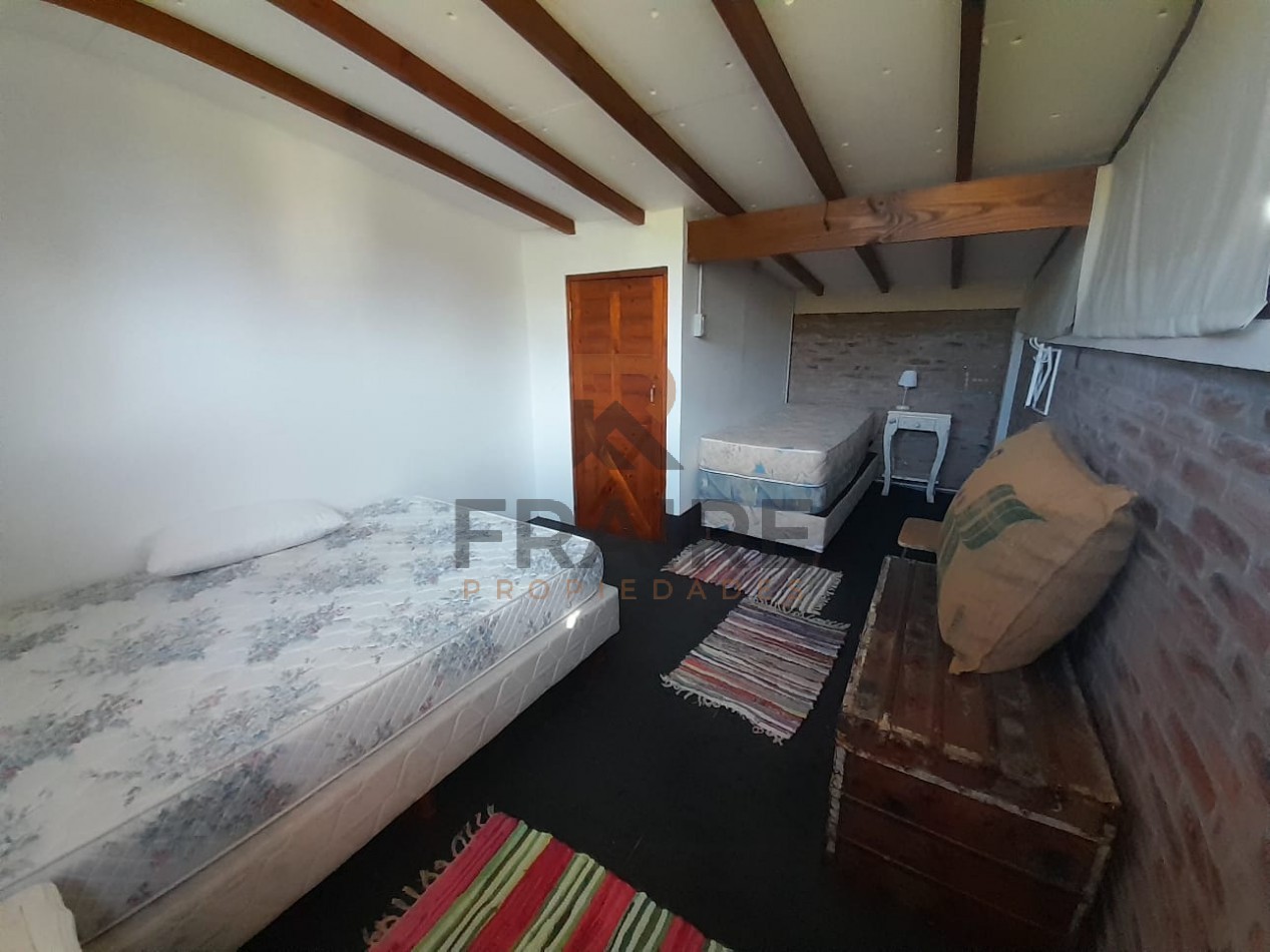 CASA 3 AMBIENTES SEMI AMOBLADA - SIERRA DE LOS PADRES