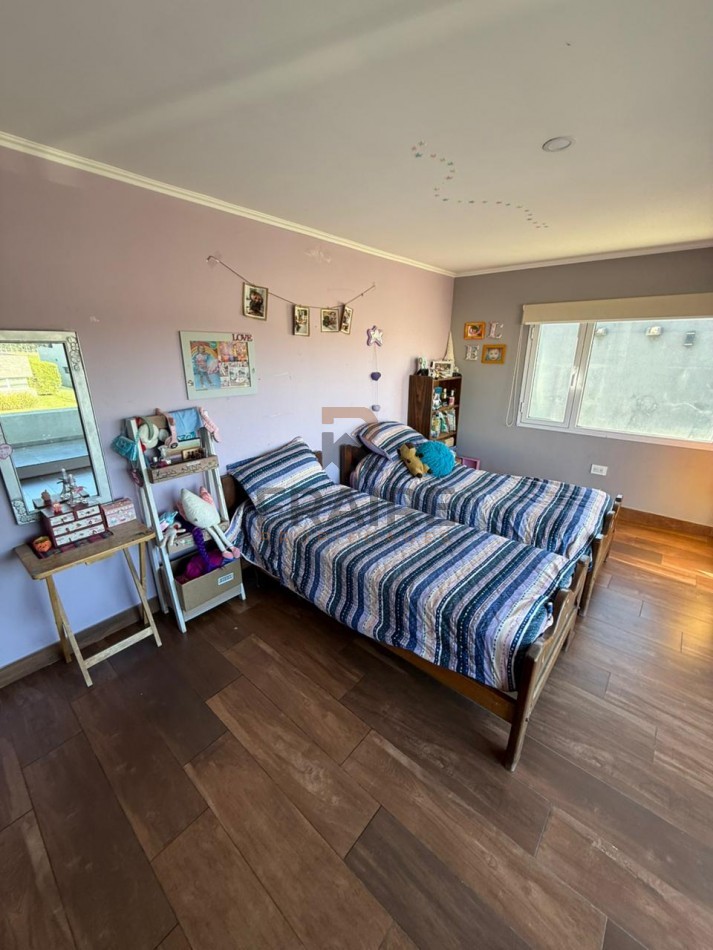 CASA 5 AMBIENTES - MAR DEL PLATA