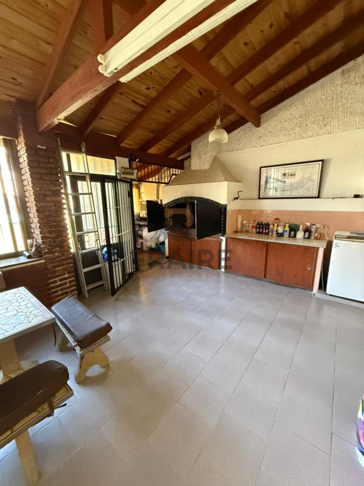 CASA 6 AMBIENTES + DEPARTAMENTO 3 AMBIENTES + DUPLEX 2 AMBIENTES -SAN CLEMENTE DEL TUYU