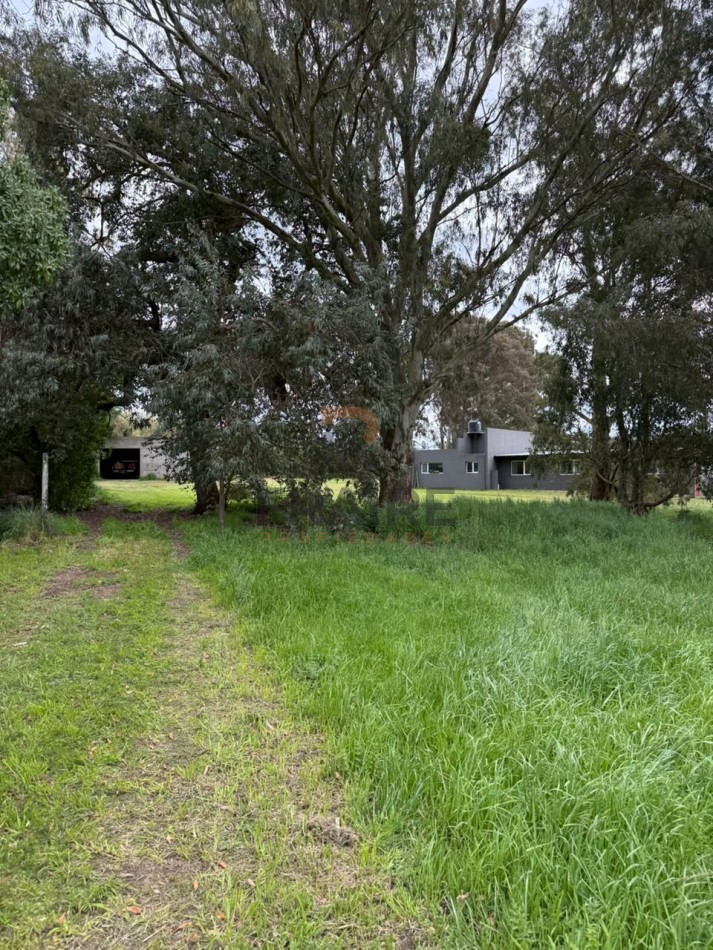 CASA QUINTA CON PILETA, PARQUE Y GALPON - LAGUNA LA BRAVA