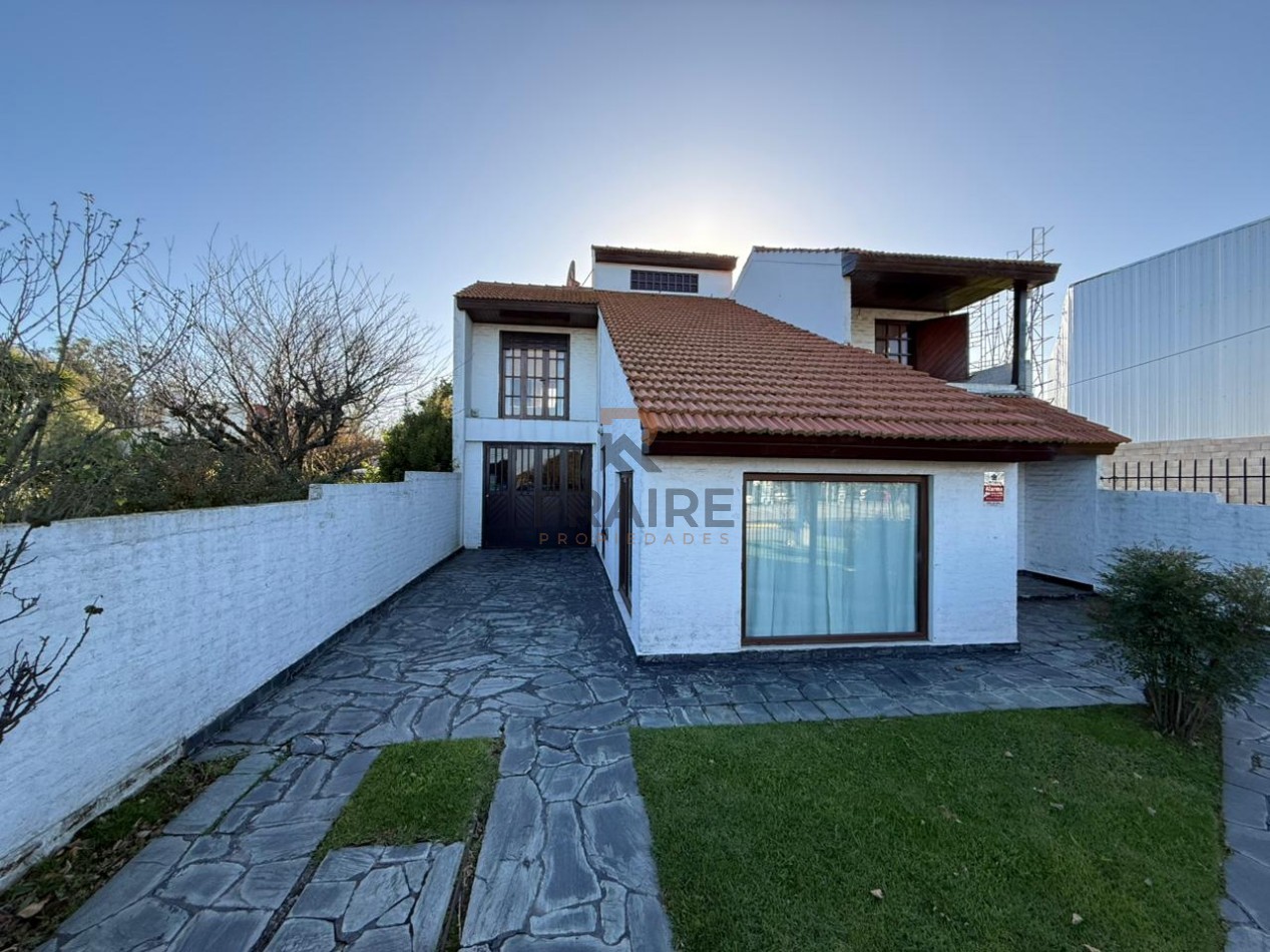 CHALET 4 AMBIENTES - MAR DEL PLATA