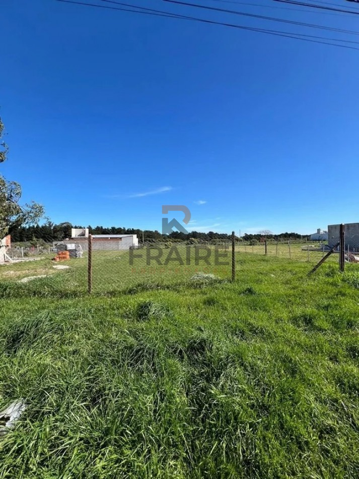 LOTE DE 15m X 40m - ACANTILADOS
