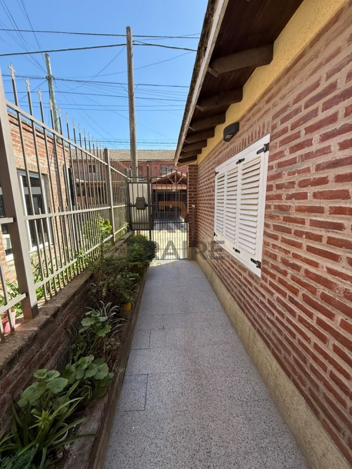 CASA 4 AMBIENTES + QUINCHO