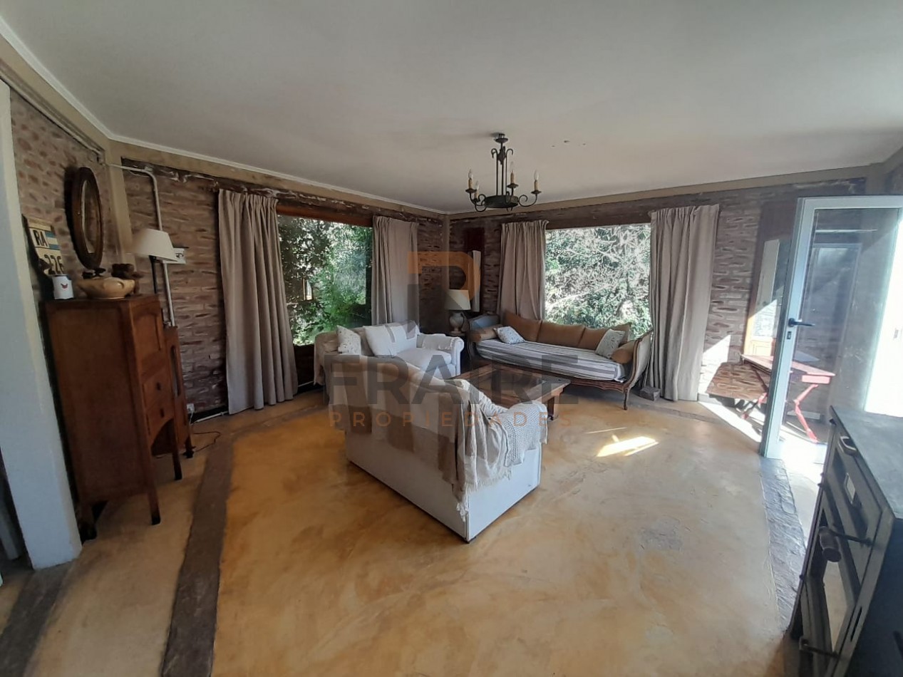 CASA 3 AMBIENTES SEMI AMOBLADA - SIERRA DE LOS PADRES
