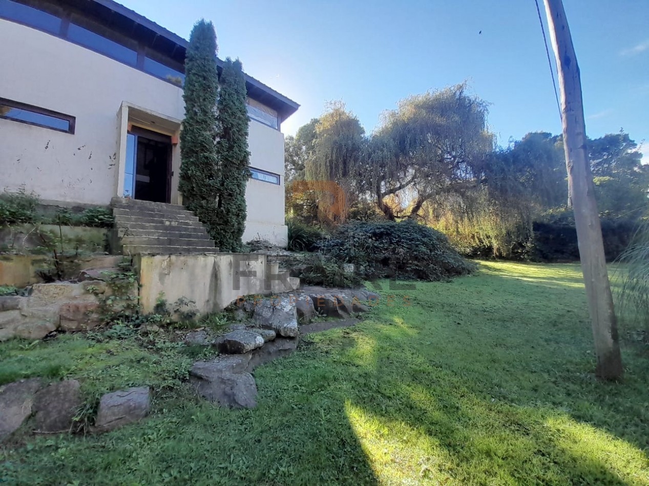 CASA 3 AMBIENTES SEMI AMOBLADA - SIERRA DE LOS PADRES