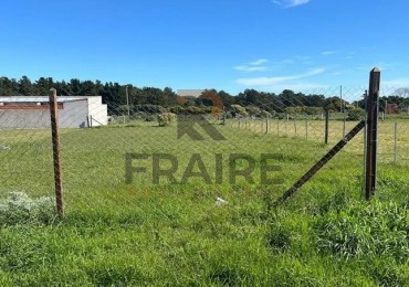LOTE DE 15m X 40m - ACANTILADOS